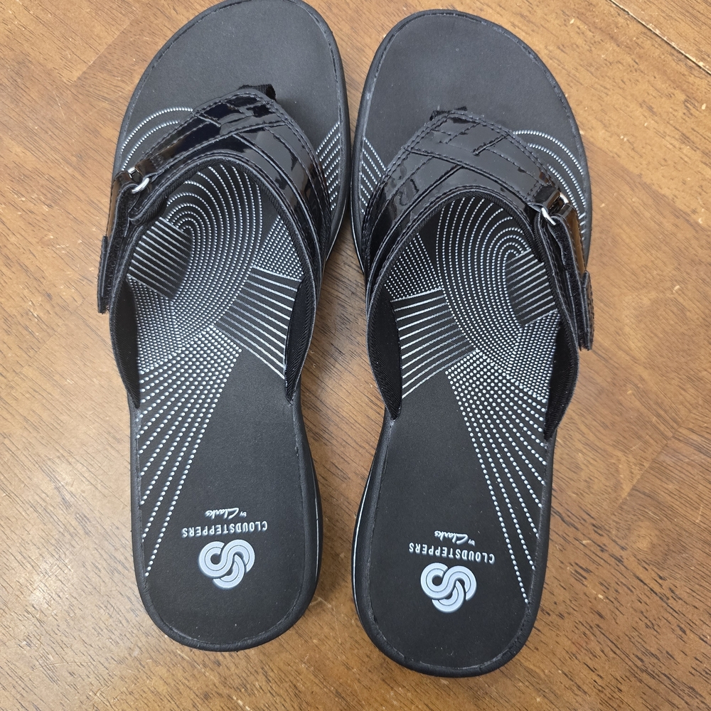 Cloudsteppers by Clarks Black Sandals - Picture 4 of 8